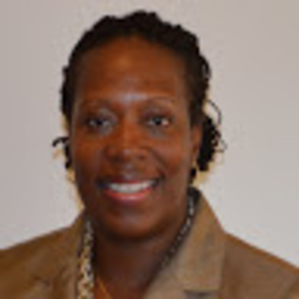 Meet your Posher, Yvette